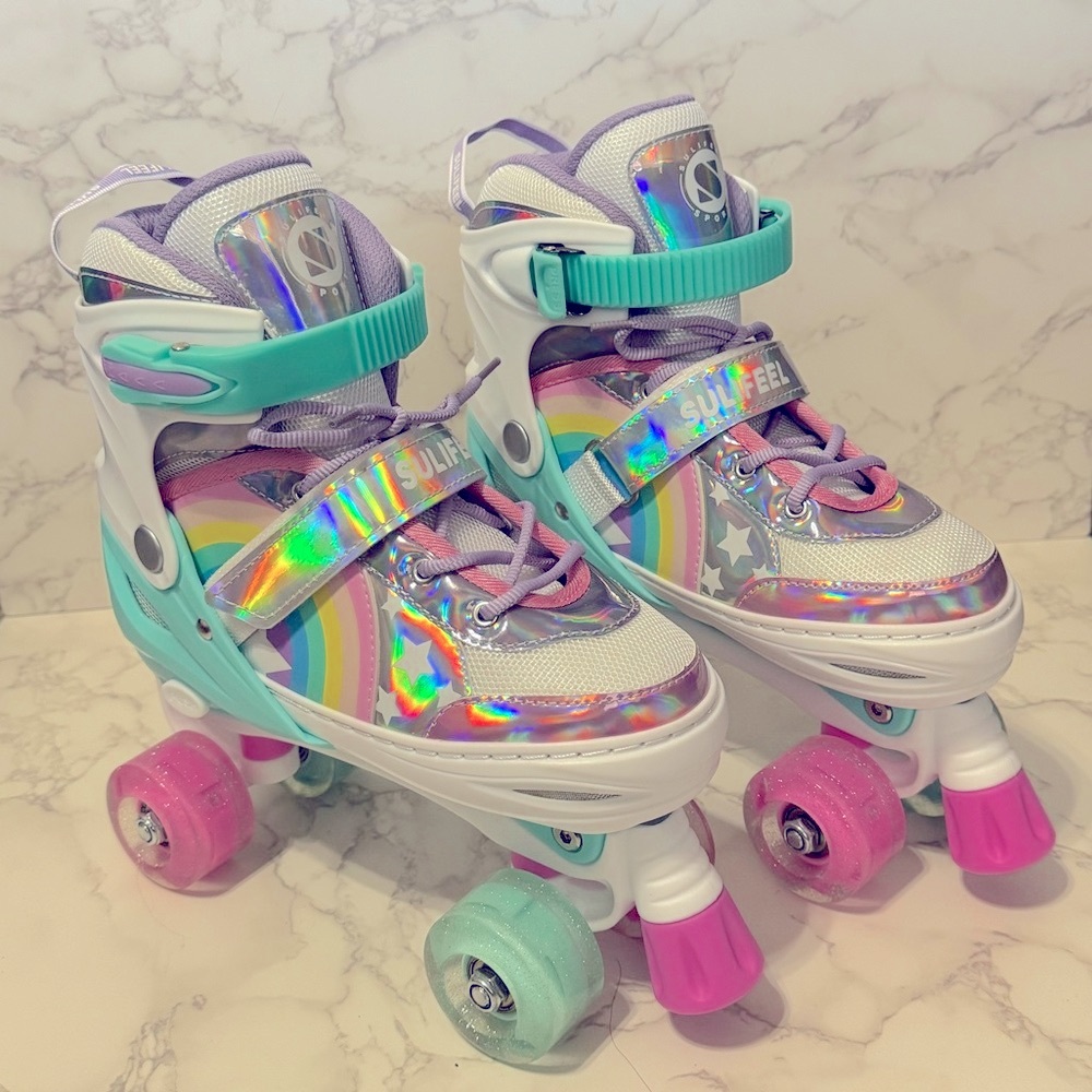 SULIFEEL Rainbow Unicorn Size Adjustable Light up Roller Skates Medium (3Y-6Y)